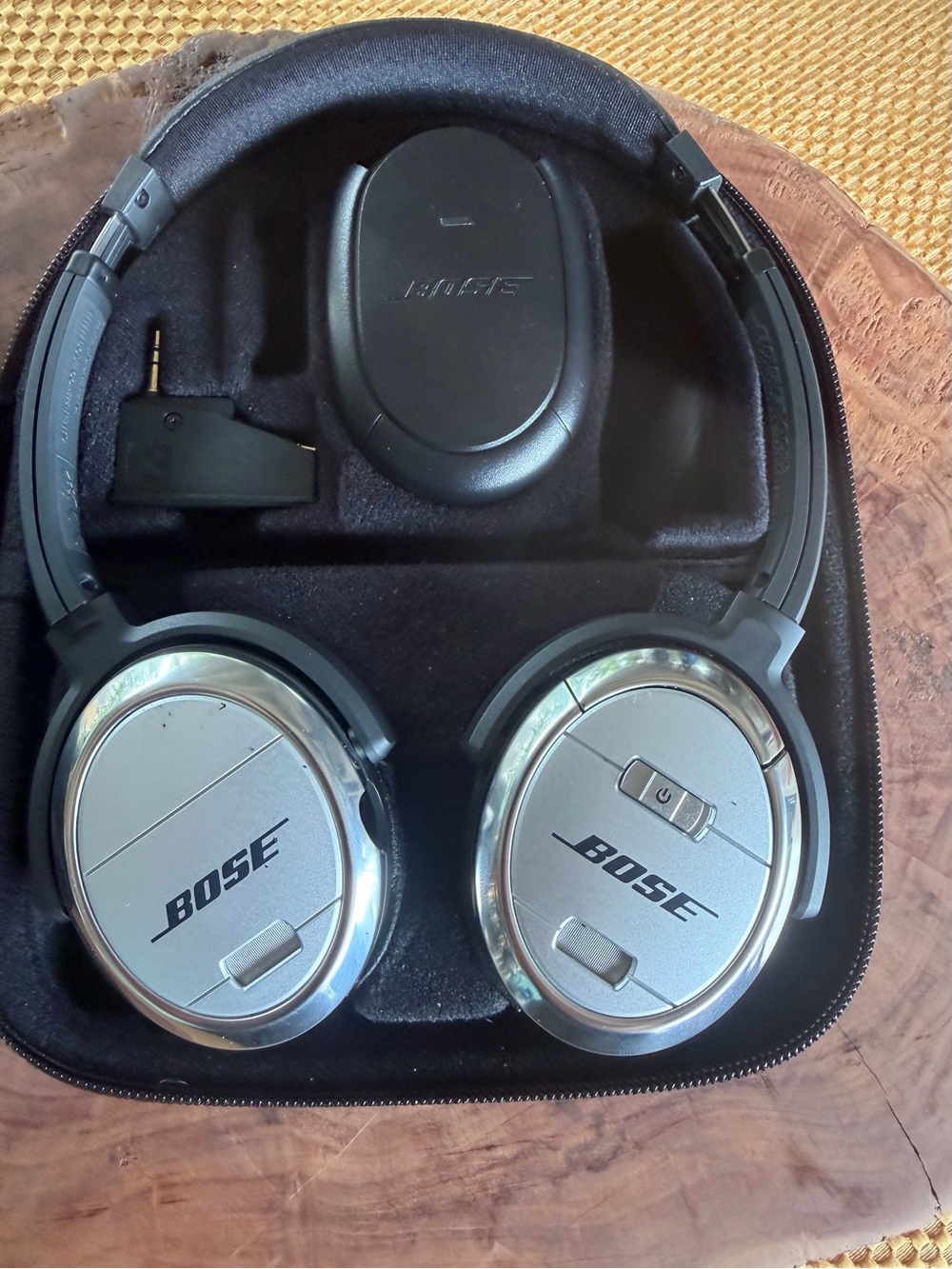 Bose Wired Silver and Black Over-Ear Headphones with Case